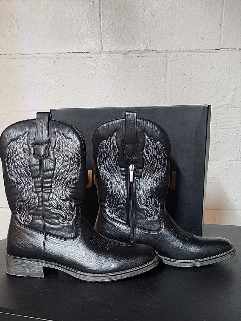 Jousen Men’s Black Western Cowboy Boots - Picture 4 of 7